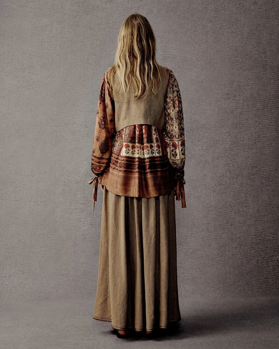 Linen Interwoven Round Neck Vest