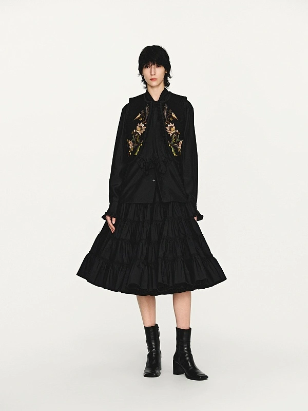 Black layered long skirt