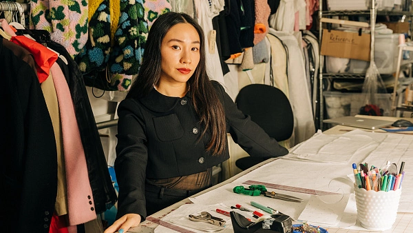 SANDY LIANG и бабушки из Чайнатауна