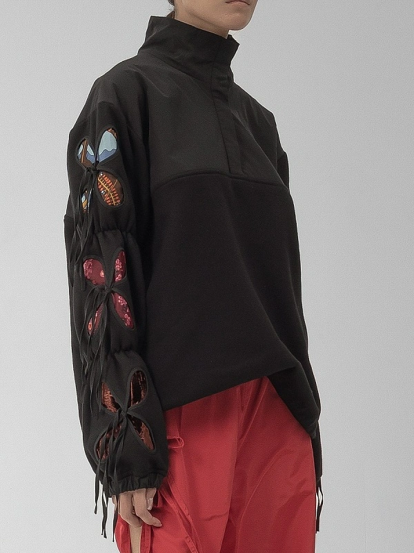 FLEECE SWEATSHIRT