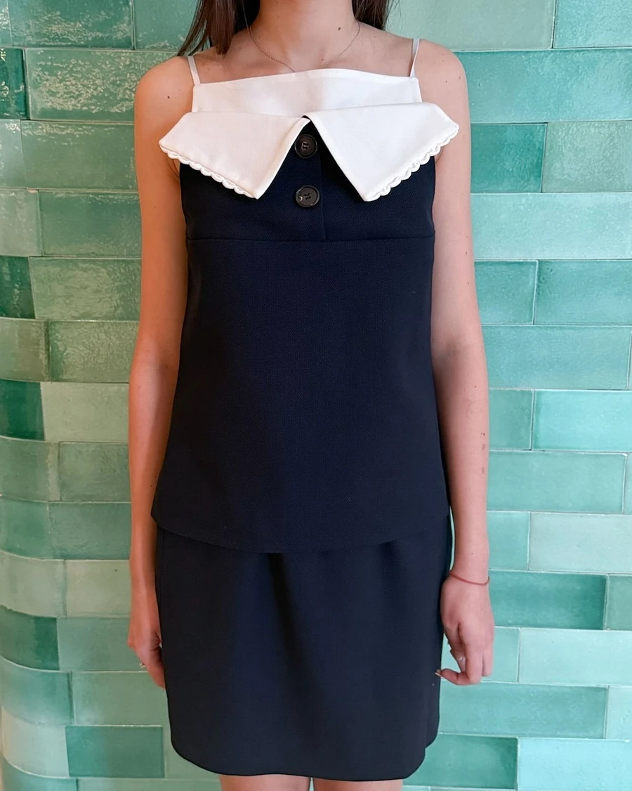 Fan-Shaped Turn-down Collar Camisole Top navy