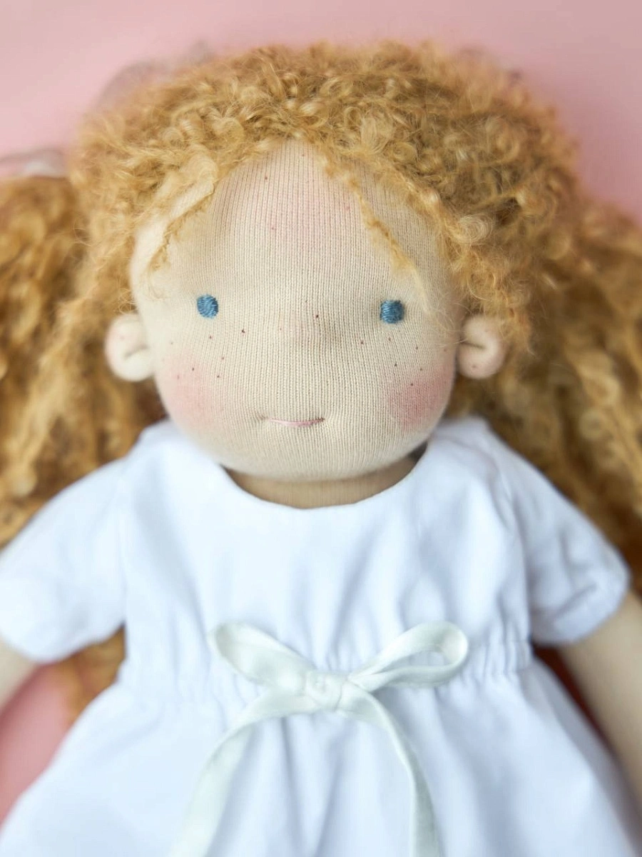 Кукла Bea