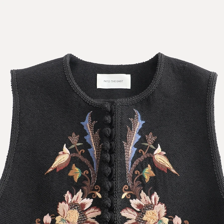 Floral pattern embroidered button vest