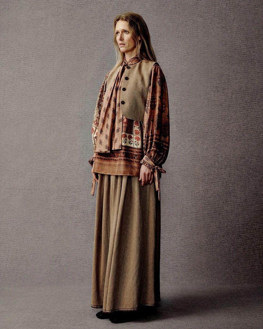 Linen Interwoven Round Neck Vest