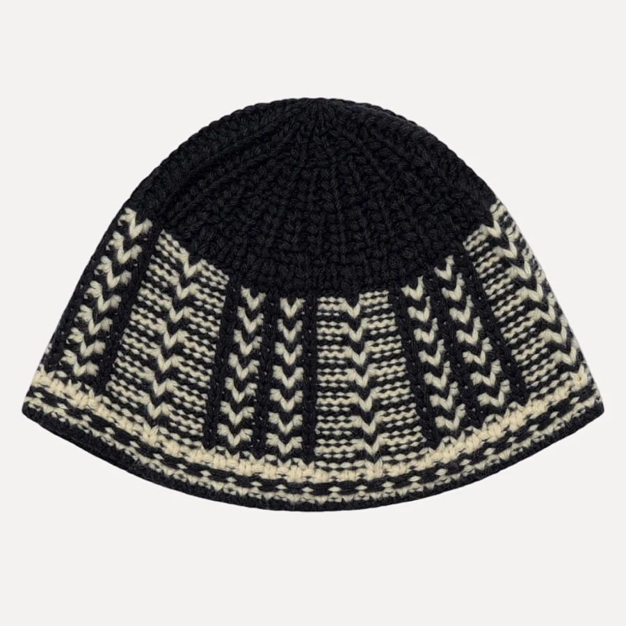 JACQUARD KNIT BEANIE