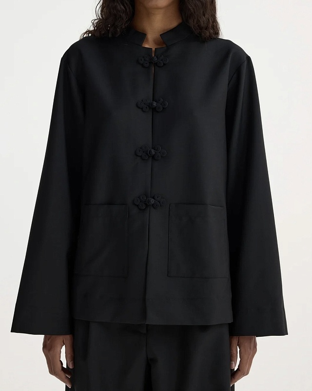 Mandarin closure jacket