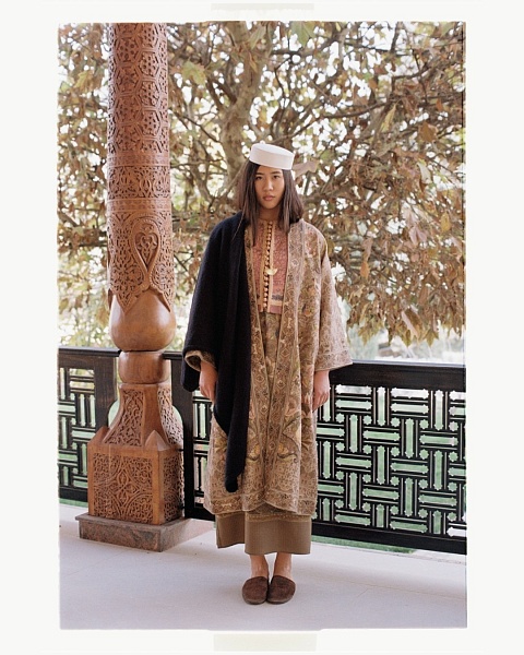 INTO THE EAST: бренд, в котором время перестает существовать