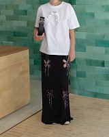 Petal skirt with edged flowers