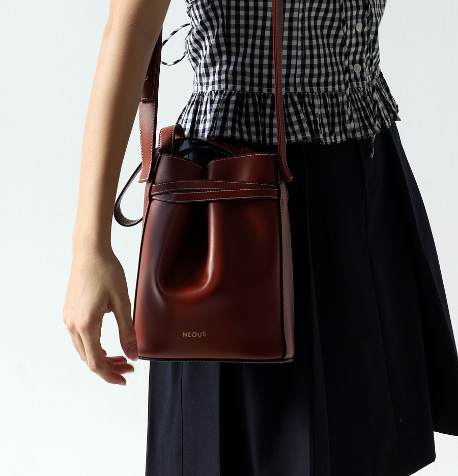 SIGMA SMALL LEATHER