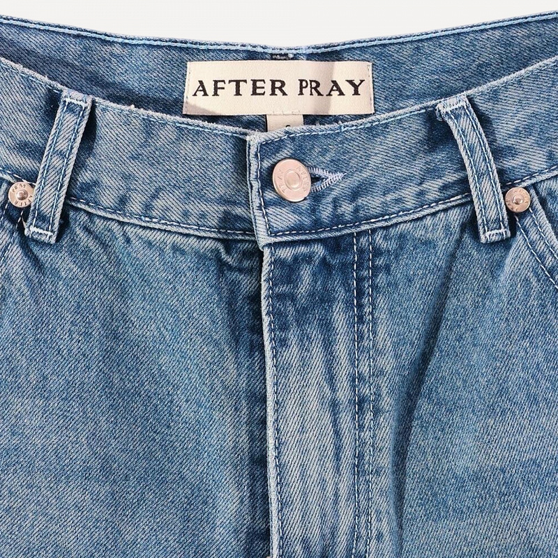 RELAXED ESSENTIA DENIM JEANS