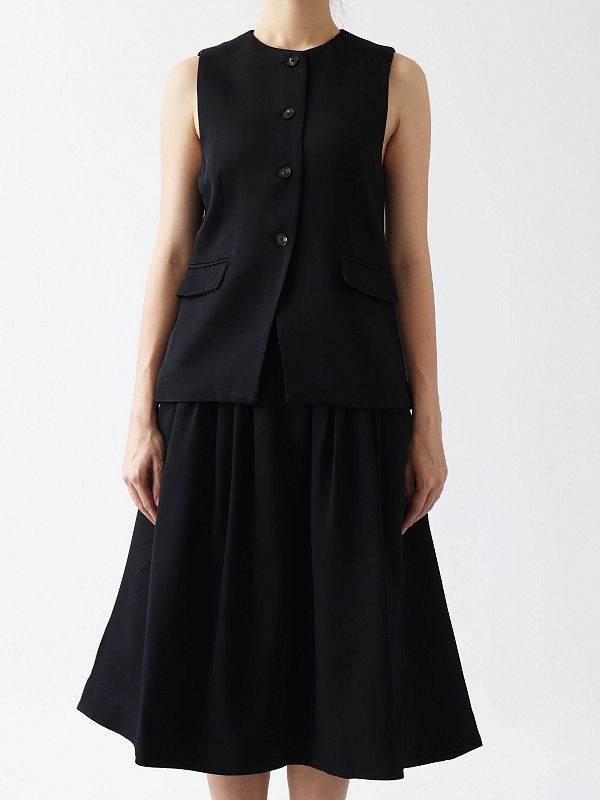 BUTTON DOWN VEST