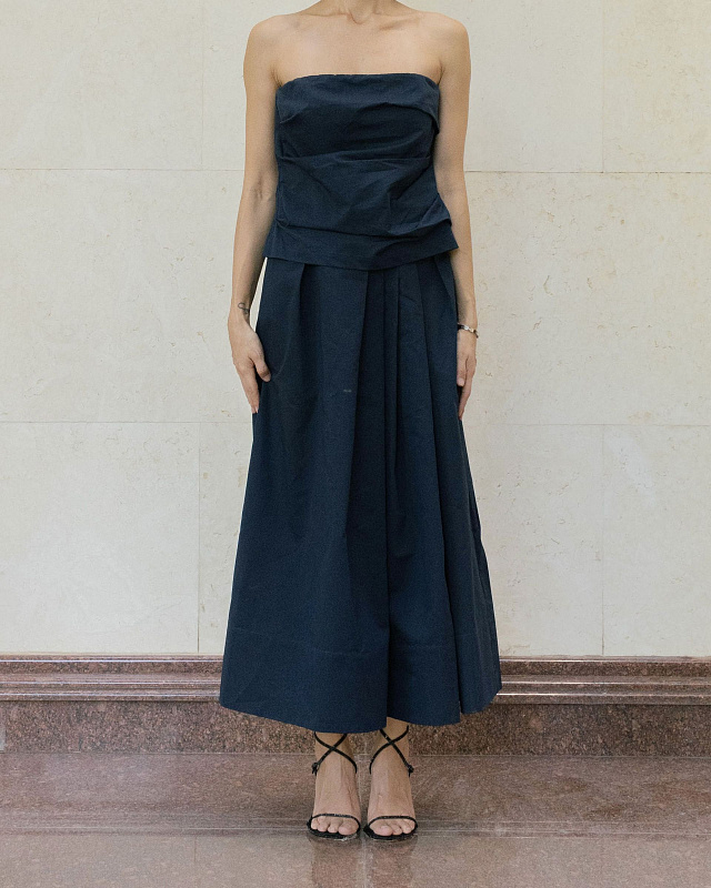 STRAPLESS DRESS