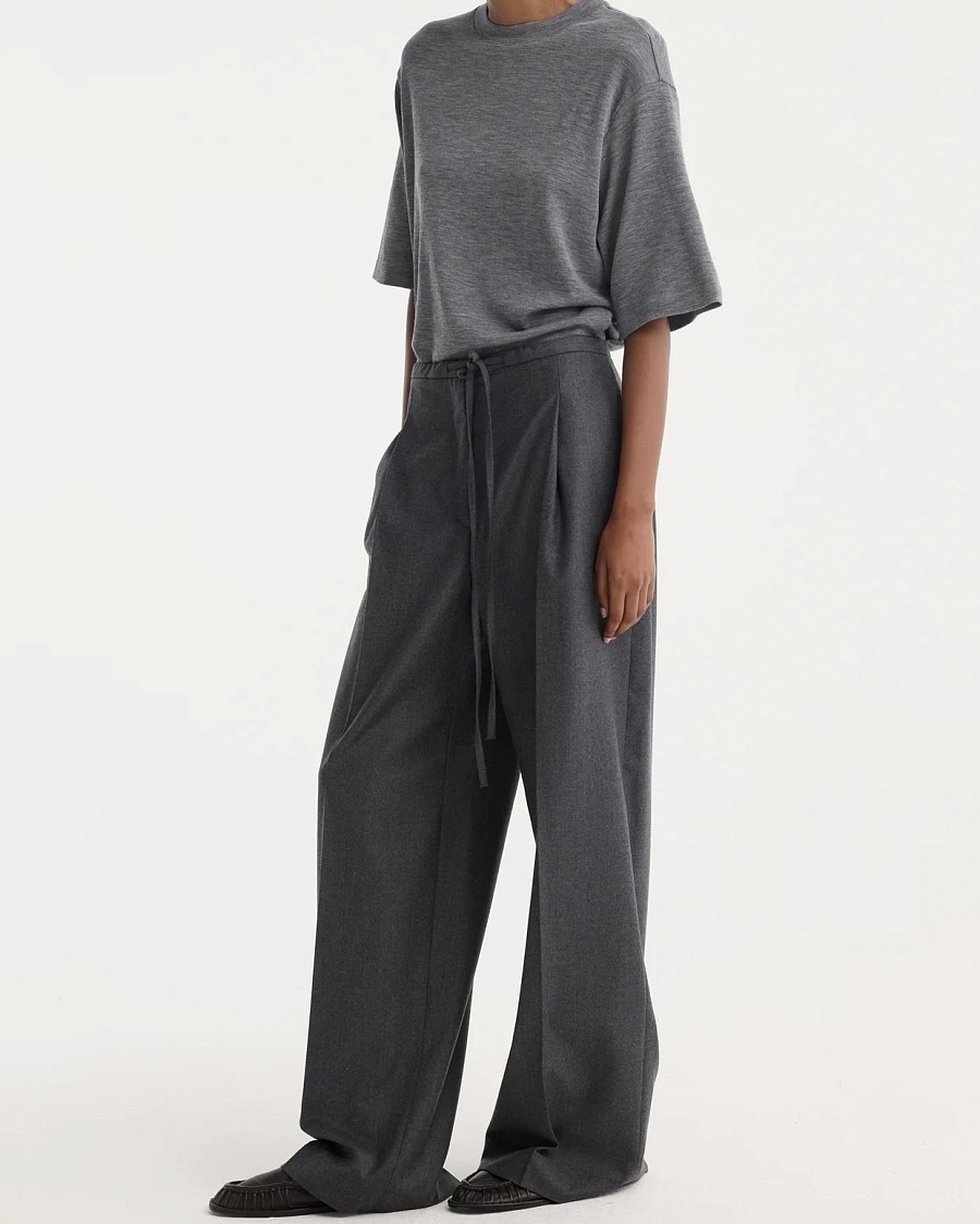 Relaxed soft wool trousers