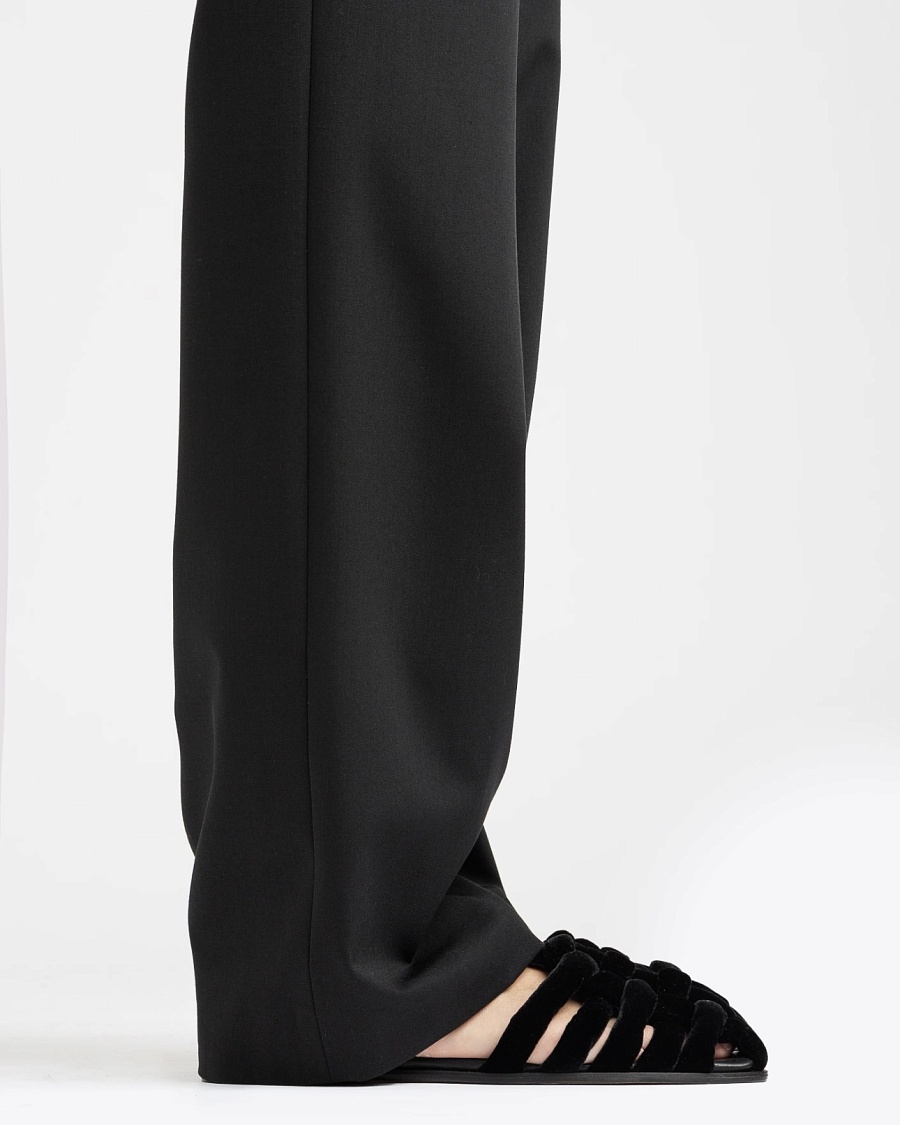 Cabersa 2 Velvet Black